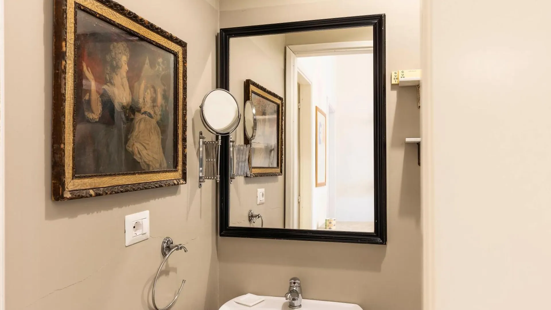 Sant'Ambrogio Cozy House Apartment Florence 0*,